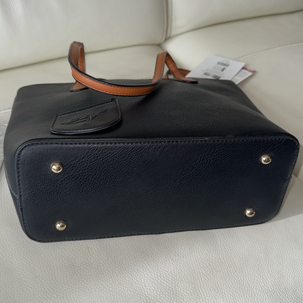 PortoVino Wine‎ Fashionable Purse With Hidden, Insulated Compartment For Wine - Picture 13 of 16